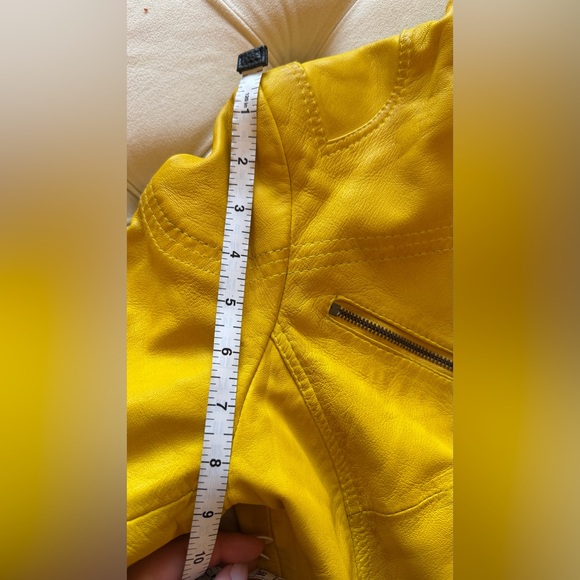 Genuine Leather Jacket in Yellow - Picture 6 of 8